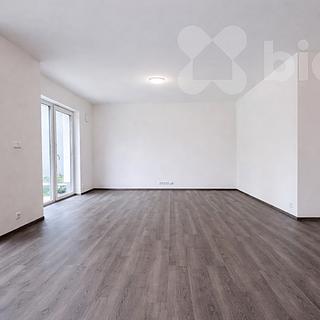 Prodej rodinného domu 166 m² Pečky Velké Chvalovice, Za Statkem