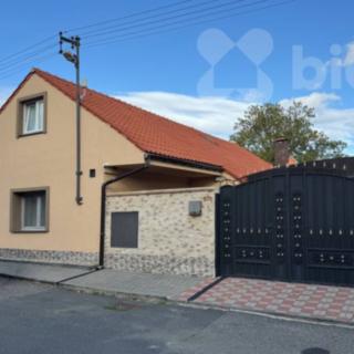 Prodej rodinného domu 127 m² Unhošť