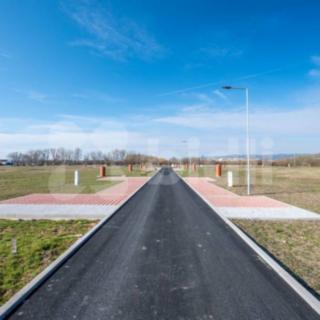 Prodej stavební parcely 998 m² Vrskmaň