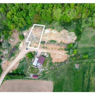 Prodej stavební parcely 815 m² Lomnička