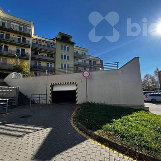 Pronájem garáže 13 m² Brno