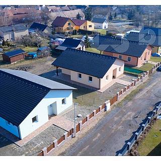 Prodej rodinného domu 140 m&sup2; Černiv