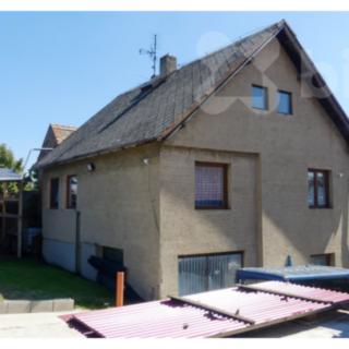 Prodej rodinného domu 160 m² Černiv