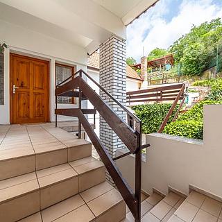 Pronájem bytu 2+1 81 m² Beroun