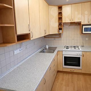 Pronájem bytu 2+1 50 m² Zlín Malenovice, třída 3. května