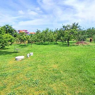 Prodej stavební parcely 1313 m&sup2; Čejkovice