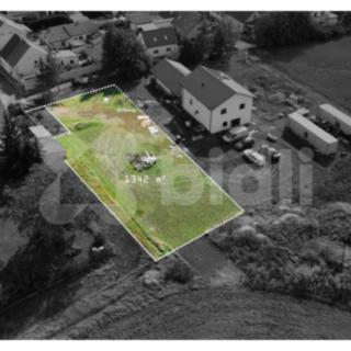 Prodej stavební parcely 1342 m² Pchery