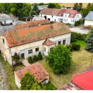 Prodej rodinného domu 352 m² Pernarec