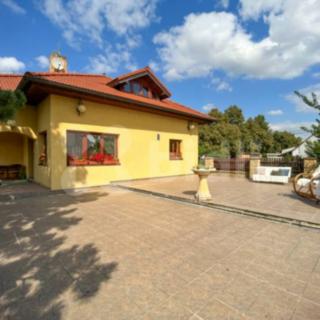 Prodej rodinného domu 377 m² Klíčany