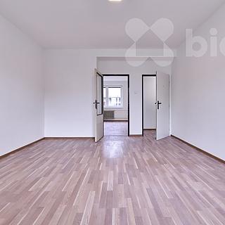 Prodej bytu 3+1 88 m² Uherčice