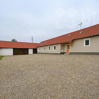 Prodej rodinného domu 300 m² Žárovná