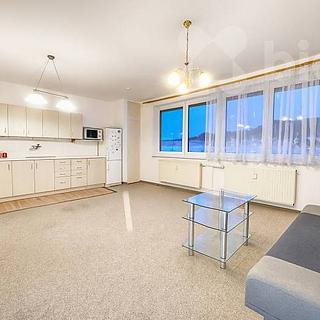 Pronájem bytu 2+kk, 50m²