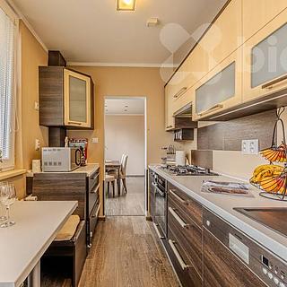 Pronájem bytu 3+1 75 m² Ostrava