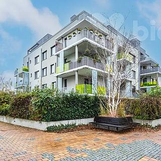 Prodej bytu 3+kk 80 m² Praha Dolní Chabry, Poštova