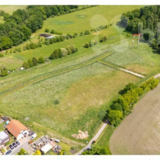 Prodej stavební parcely 789 m² Valy