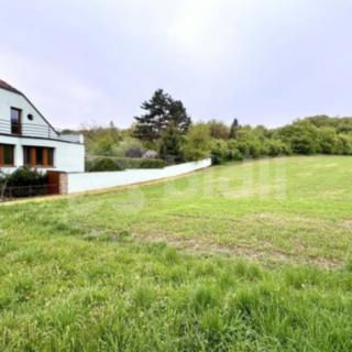 Prodej stavební parcely 3 665 m² Mokrá-Horákov