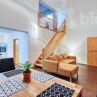 Prodej bytu 4+1 118 m² Plzeň Doubravka, Mohylová