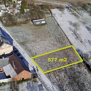 Prodej stavební parcely 577 m² Lazníky
