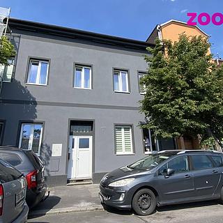 Pronájem bytu 1+1 41 m&sup2; Chomutov