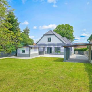 Prodej rodinného domu 222 m² Litohlavy