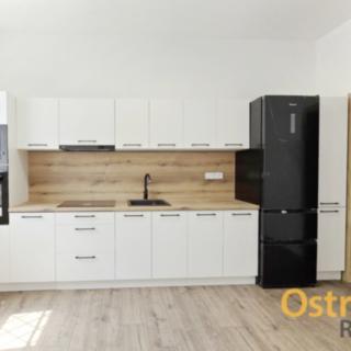 Pronájem bytu 2+1 90 m² Ostrava