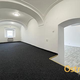 Pronájem kanceláře 72 m² Frýdek-Místek Místek, náměstí Svobody