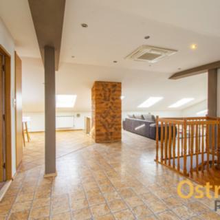 Pronájem bytu 3+kk 133 m² Frýdek-Místek Místek, náměstí Svobody