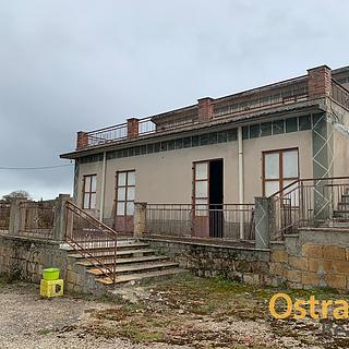 Prodej rodinného domu, 160m²