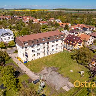 Prodej bytu 3+kk 74 m² Žiželice, Komenského