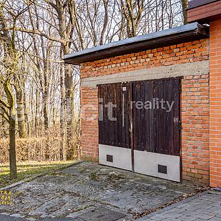 Prodej garáže 22 m² Zlín, Lesní čtvrť III