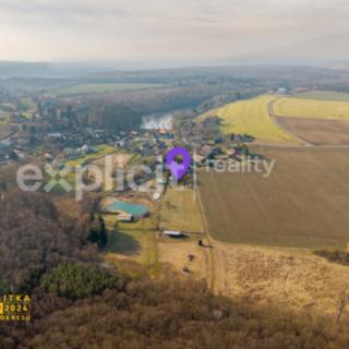 Prodej stavební parcely 5615 m² Ujkovice