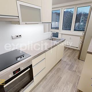 Pronájem bytu 2+1 65 m² Zlín Mladcová, Mokrá II