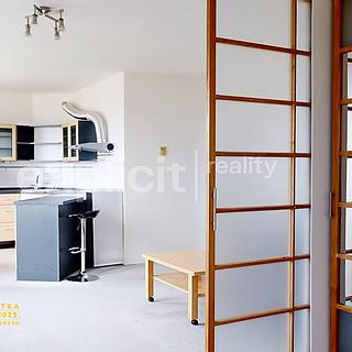 Pronájem bytu 2+kk 52 m&sup2; Zlín