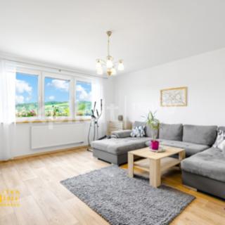 Pronájem bytu 3+1 78 m² Vizovice, Masarykovo nám.