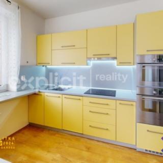 Pronájem bytu 2+kk 40 m² Zlín, Pod Křiby