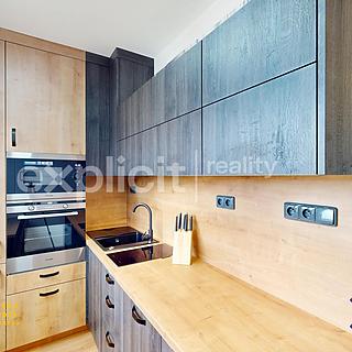 Pronájem bytu 2+1 62 m² Zlín, Beckovská