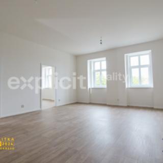 Prodej bytu 3+kk 78 m² Hostovlice