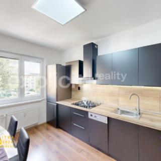 Pronájem bytu 2+1 71 m² Zlín, Padělky VI