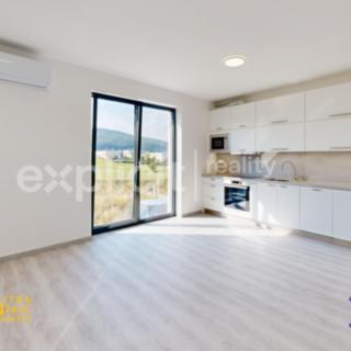 Pronájem bytu 1+kk a garsoniéry 30 m² Zlín, Elektrická