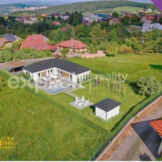 Prodej stavební parcely 1 013 m² Zlín Kudlov