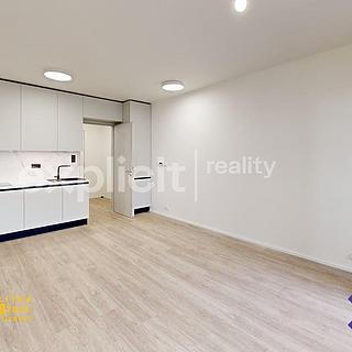 Pronájem bytu 1+kk a garsoniéry 33 m² Zlín, Nad Stráněmi