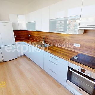 Pronájem bytu 3+1 70 m&sup2; Zlín