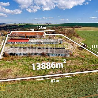 Prodej skladu 3 350 m² Březolupy