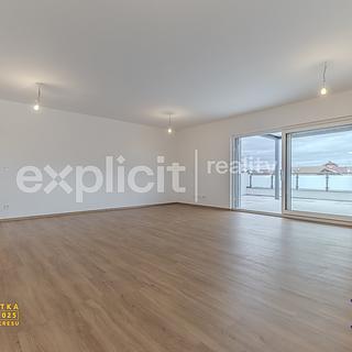 Prodej bytu 4+kk 116 m&sup2; Ostrožská Nová Ves