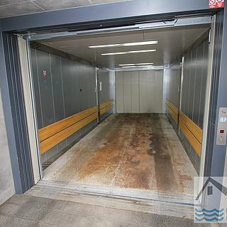 Prodej parkovacího místa 18 m² Praha Smíchov, Plzeňská