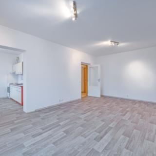 Pronájem bytu 1+1 45 m² Aš, Hlavní