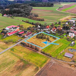 Prodej stavební parcely 4 550 m² Stádlec