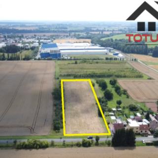 Pronájem zahrady 350 m² Jaroměř