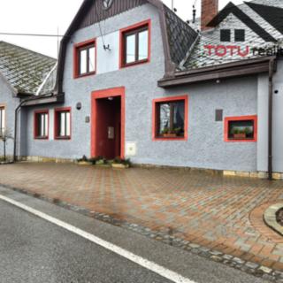 Pronájem bytu 1+kk a garsoniéry 32 m² Chvalkovice Velká Bukovina