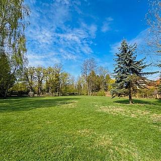 Prodej stavební parcely 9 747 m² Církvice